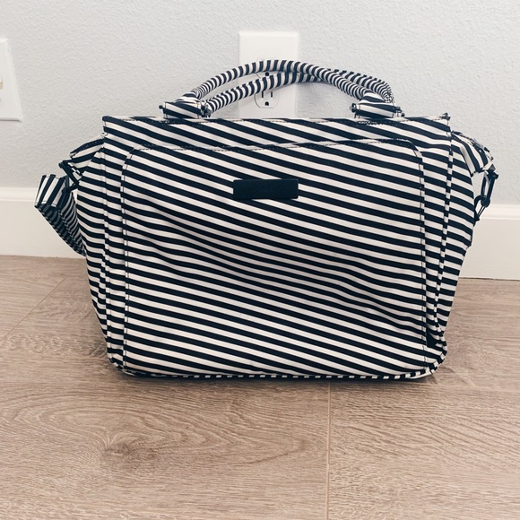 Ju-Ju-Be Be Classy Diaper Bag - Picture 1 of 6